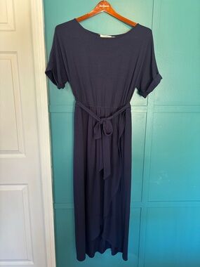 Zenana Outfitters Navy Short-Sleeve Tie-Waist Maxi Dress Size Large